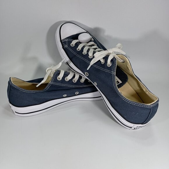 Converse Chuck Taylor All Star Christmas Theme Navy Canvas Men's Size 12 M9697 - Picture 1 of 9